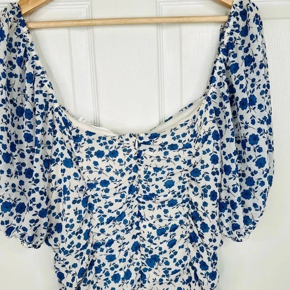 All in Favor Women's Blue and White Floral Ruched Mini Dress  Size L half sleeve - Picture 6 of 13